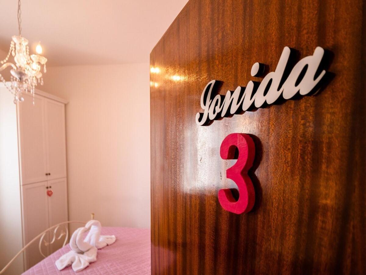 Casa Mafalda - Rooms, Friends And More - Affittacamere, Guest House Senigallia Exterior foto