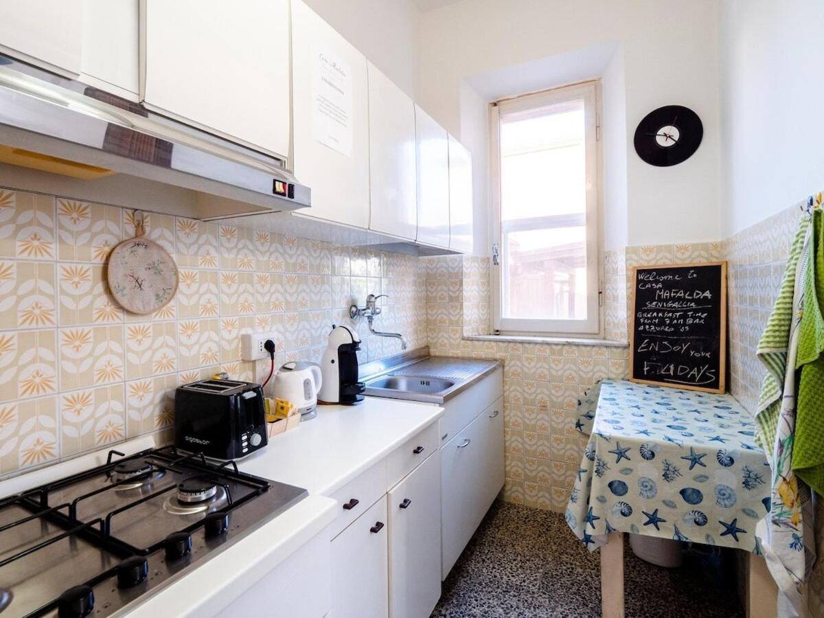 Casa Mafalda - Rooms, Friends And More - Affittacamere, Guest House Senigallia Exterior foto