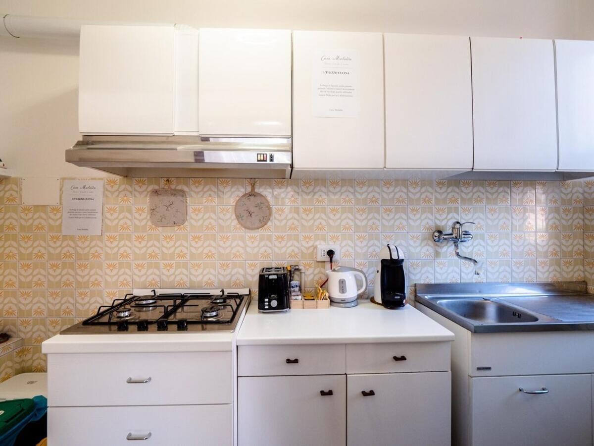 Casa Mafalda - Rooms, Friends And More - Affittacamere, Guest House Senigallia Exterior foto