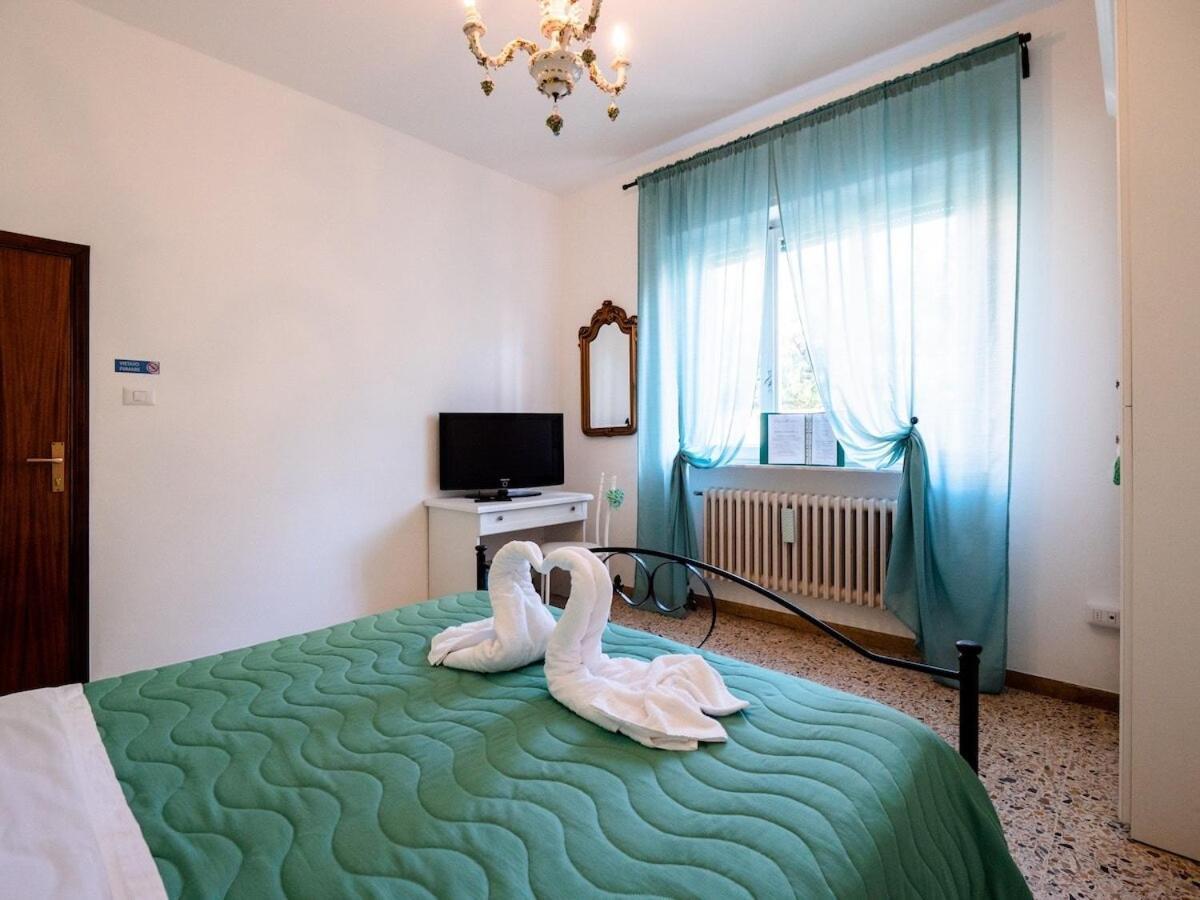 Casa Mafalda - Rooms, Friends And More - Affittacamere, Guest House Senigallia Exterior foto