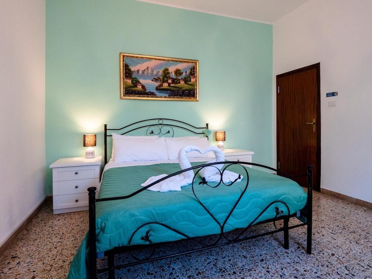 Casa Mafalda - Rooms, Friends And More - Affittacamere, Guest House Senigallia Exterior foto
