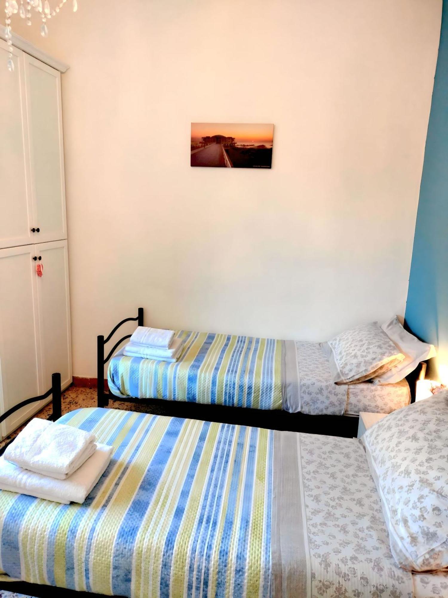 Casa Mafalda - Rooms, Friends And More - Affittacamere, Guest House Senigallia Exterior foto